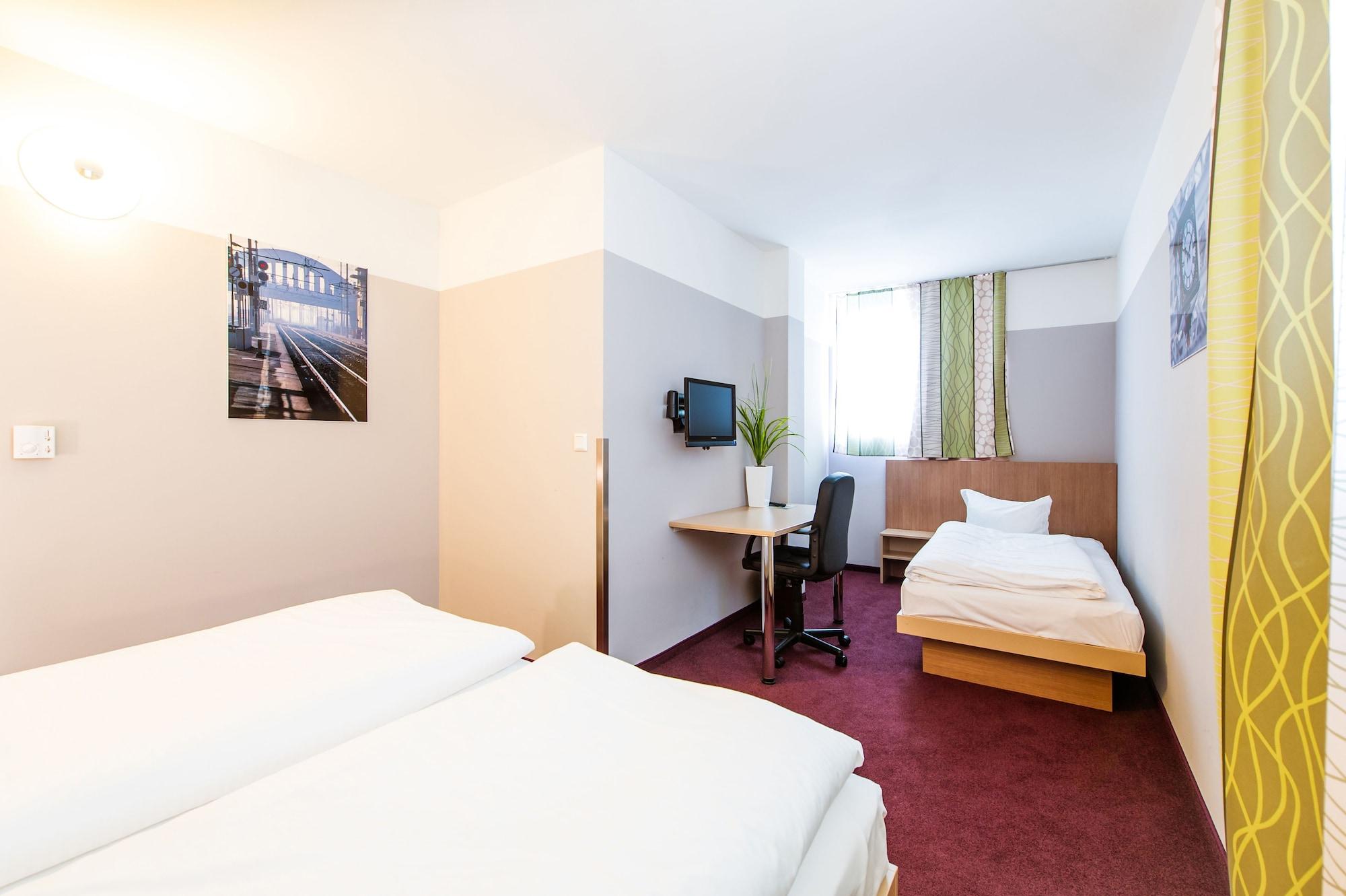 Hotel Mainstation Frankfurt am Main Exteriör bild