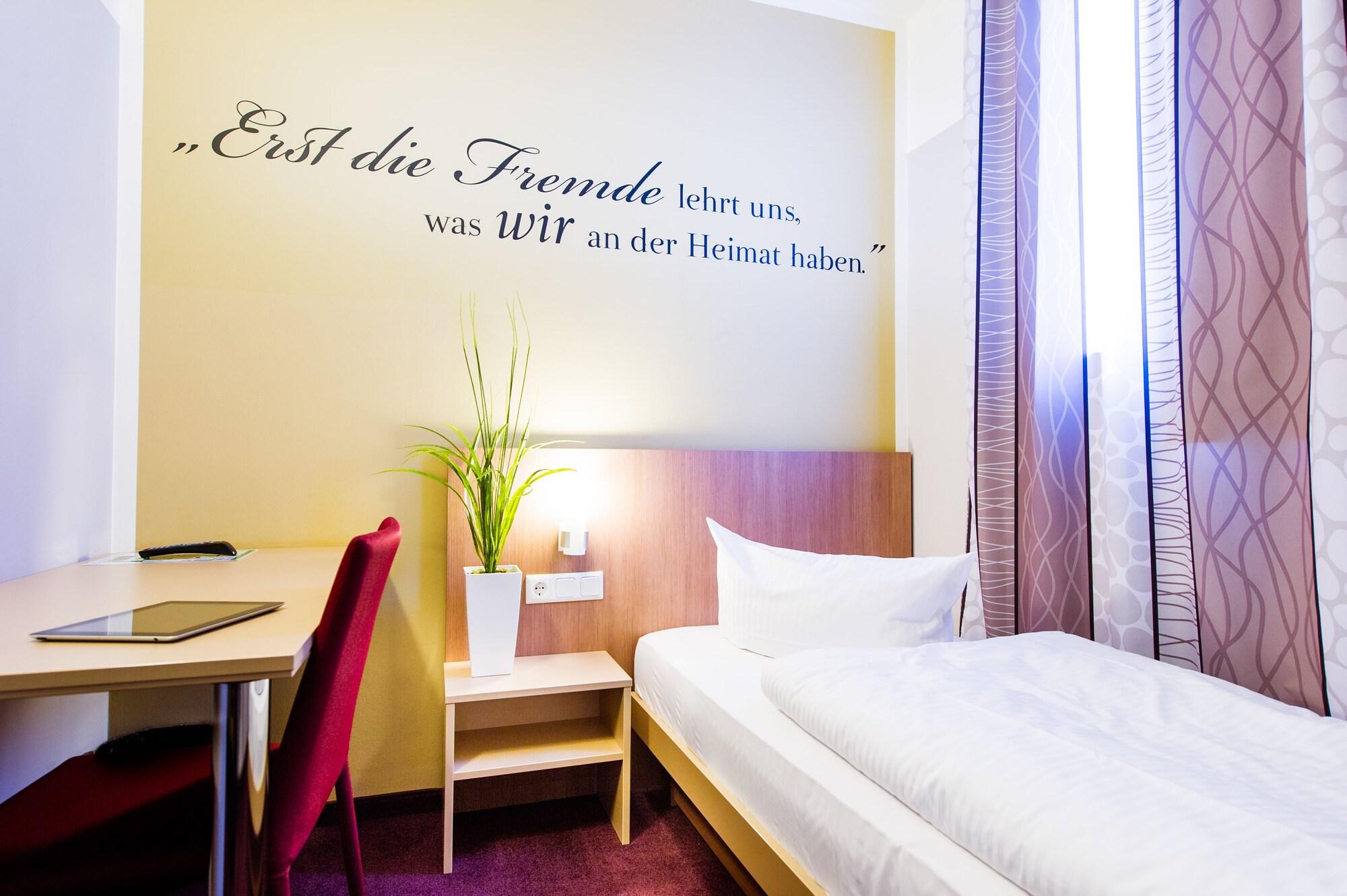 Hotel Mainstation Frankfurt am Main Exteriör bild